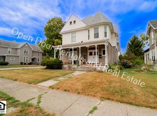 1101 Lake Ave APT 3, Fort Wayne, IN 46805