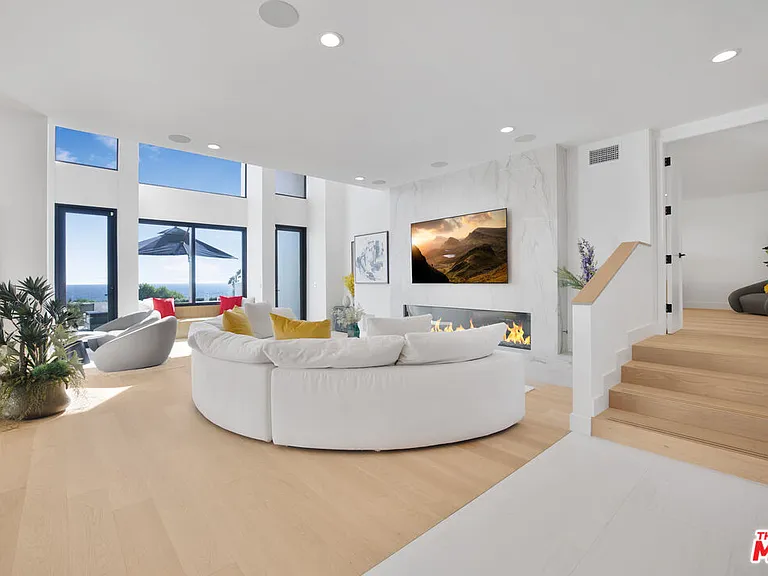 30020 Morning View Dr — Photo 24