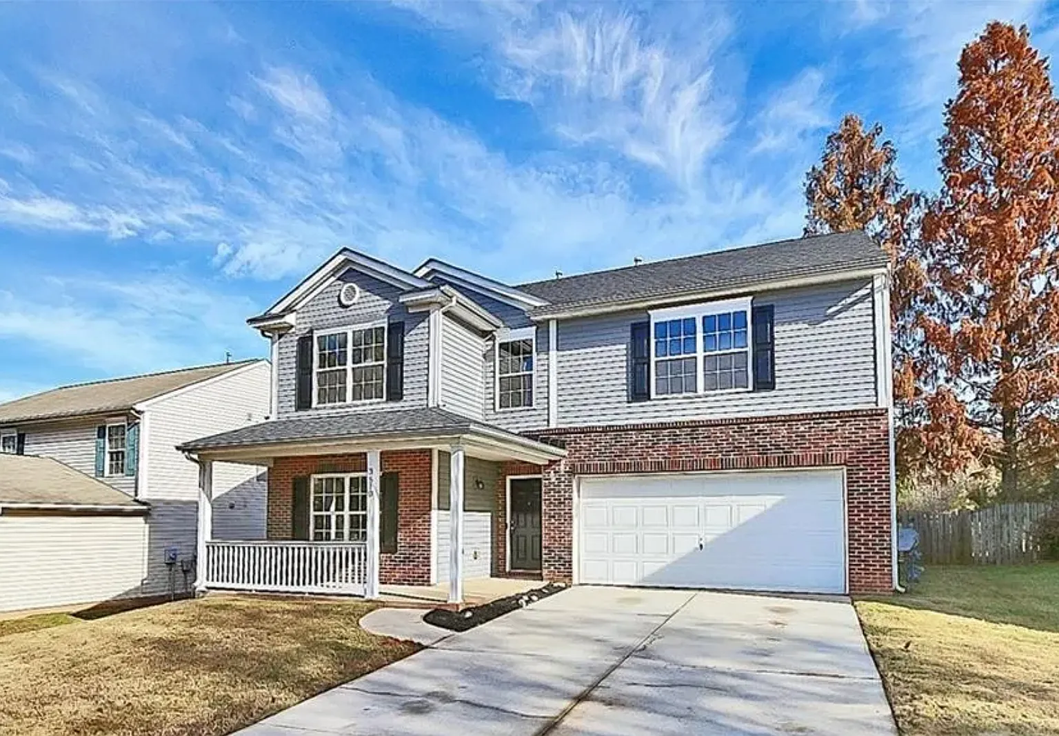 3 bed, 2.5 bath, 2736 sqft, $2,550 — Photo 1