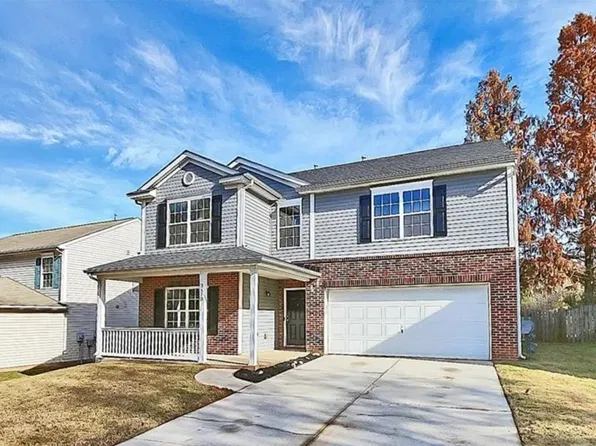 3510 Larkhaven Village Dr, Charlotte, NC 28215
