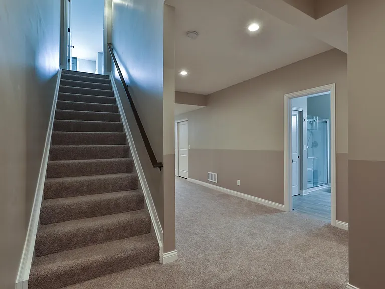1412 Leesland Dr — Photo 46
