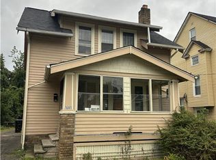 1724 Cliffview Rd, Cleveland, OH 44112