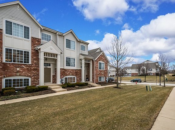 4th image of 456 Churchill Dr