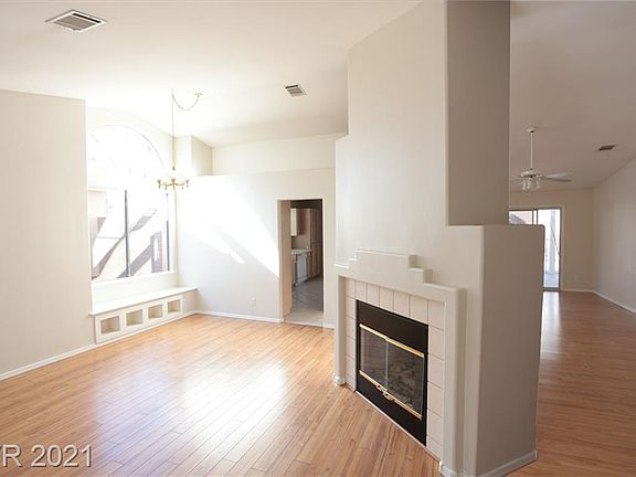 4th image of 3117 Siena Cir