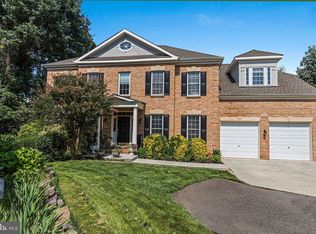 12980 Highland Oaks Ct, Fairfax, VA 22033