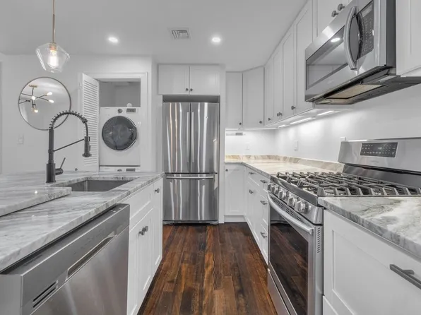29 Walton St APT 2, Boston, MA 02124