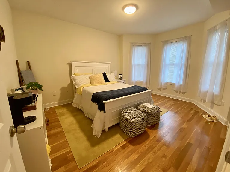 3235 Washington St #2 — Photo 8