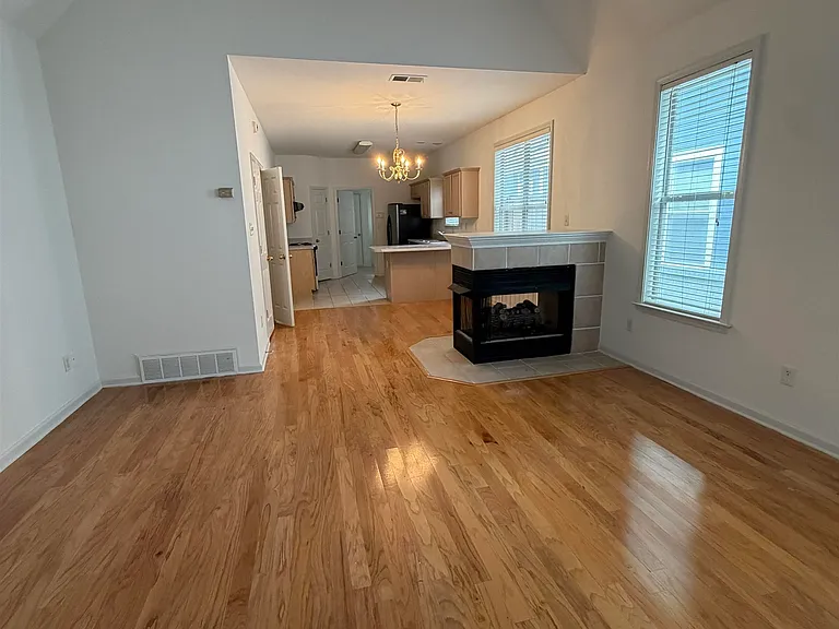 1207 Harbor River Dr — Photo 10