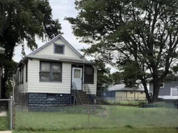 25 Benjamin Pl, Staten Island, NY 10303