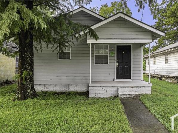 3729 Maple Ave SW