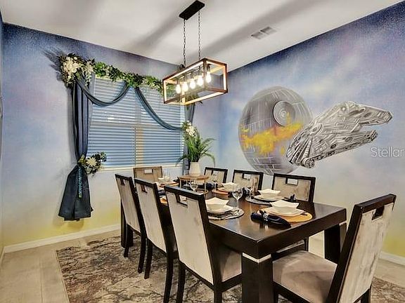 4th image of 1919 Tropical Palms Cir