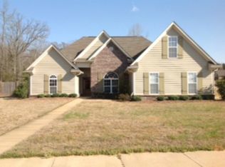 302 Fox Hollow Cv, Taylor, MS 38673
