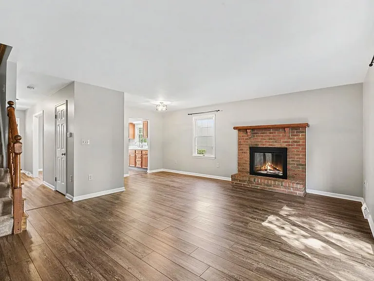616 Park Ridge Dr — Photo 5