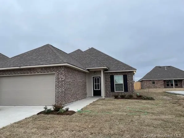 144 Chandler Ln, Sulphur, LA 70665