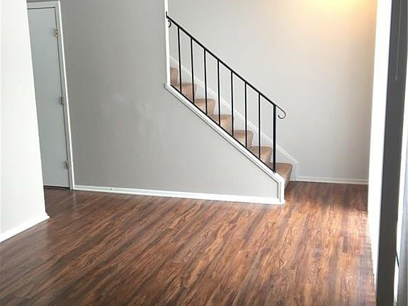2nd image of 5884 Birch Ln