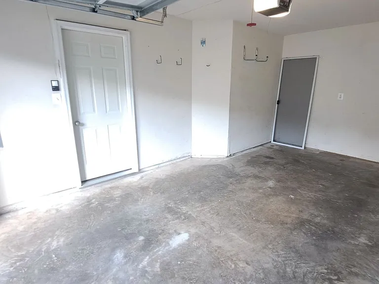 253 N Front St — Photo 44