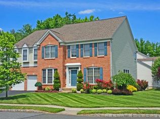 18 McGinnis St, East Brunswick, NJ 08816