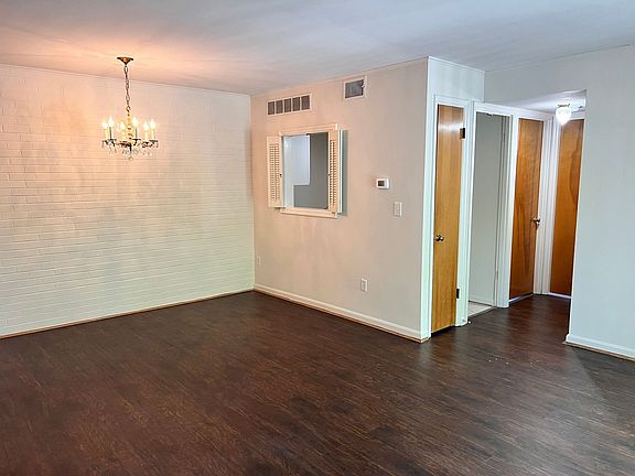 2nd image of 2818 Erie Ave #2818-C-2