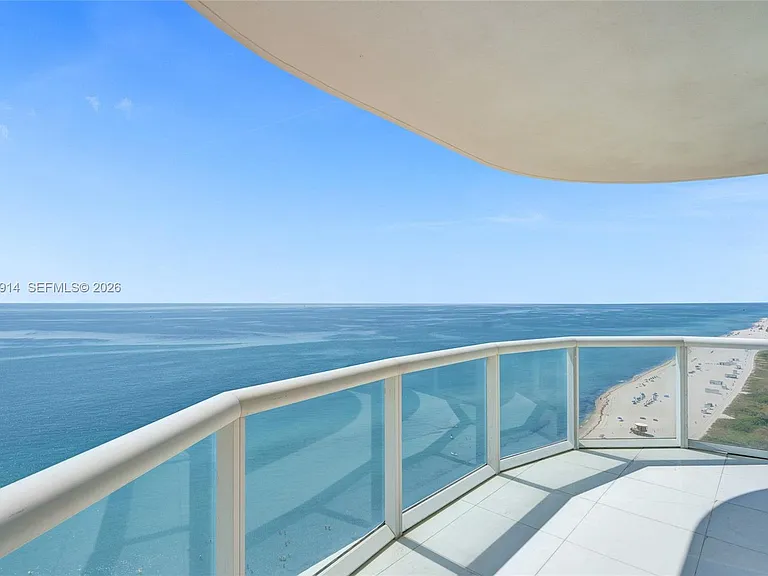 6365 Collins Ave #2403 — Photo 2