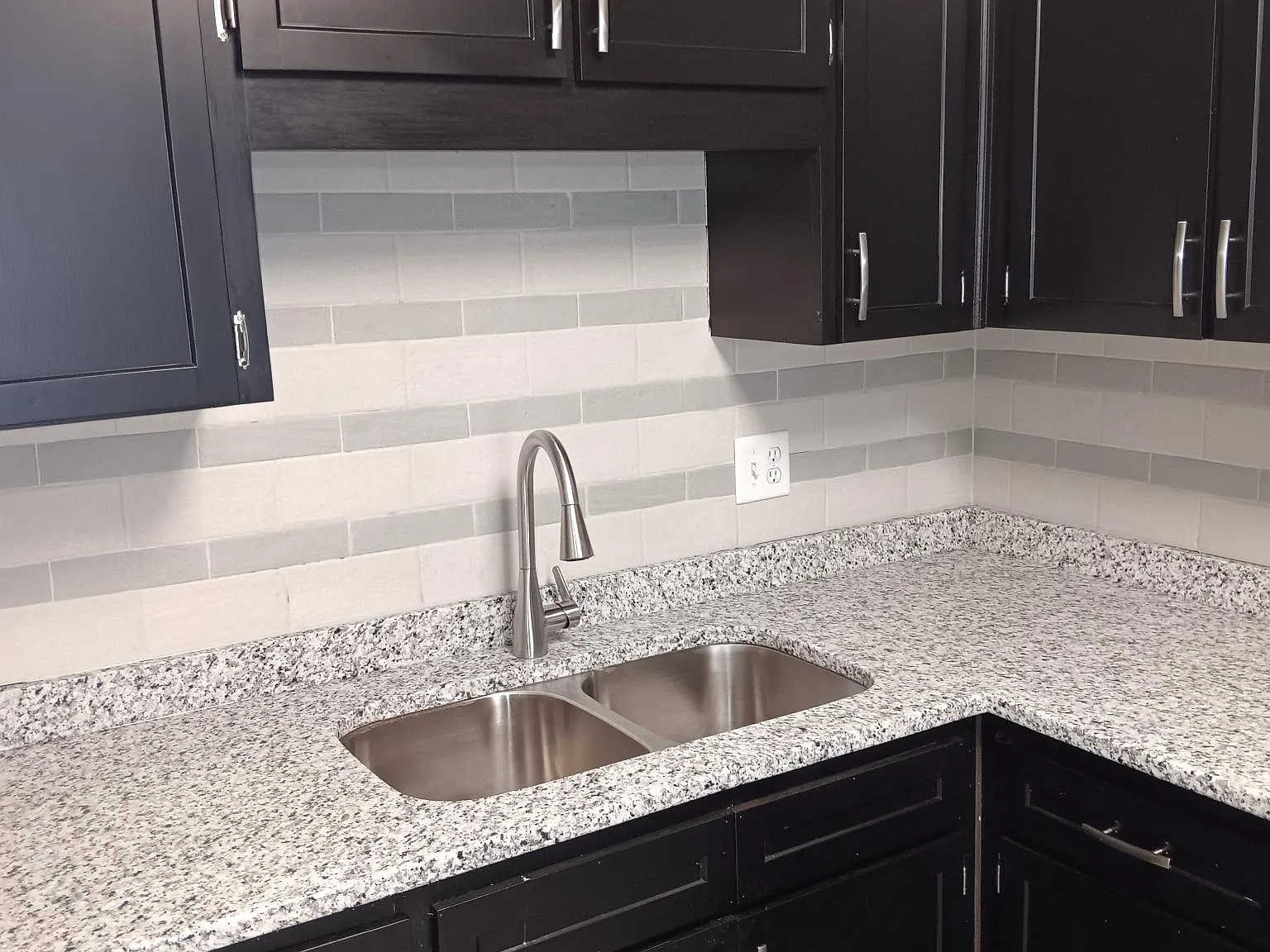 811 Netherlands Dr — Photo 3