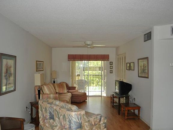 3rd image of 4440 Ironwood Cir APT 209D