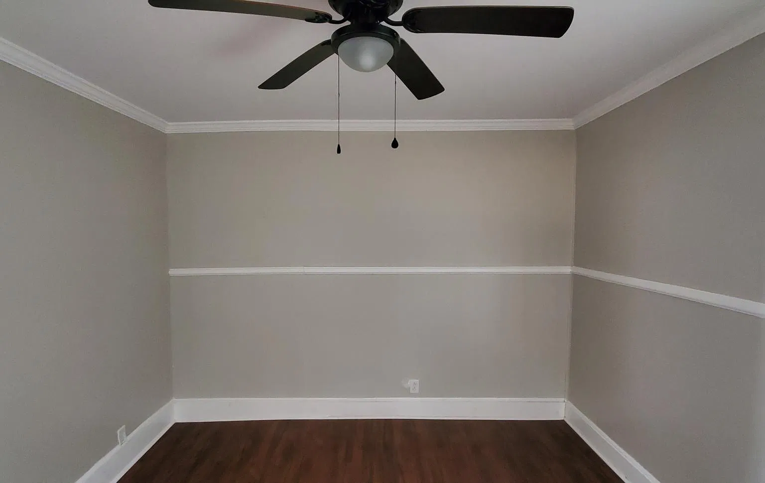 983 Magnolia St — Photo 3