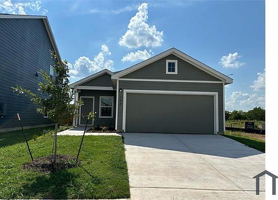 1st image of 302 Bass Dr