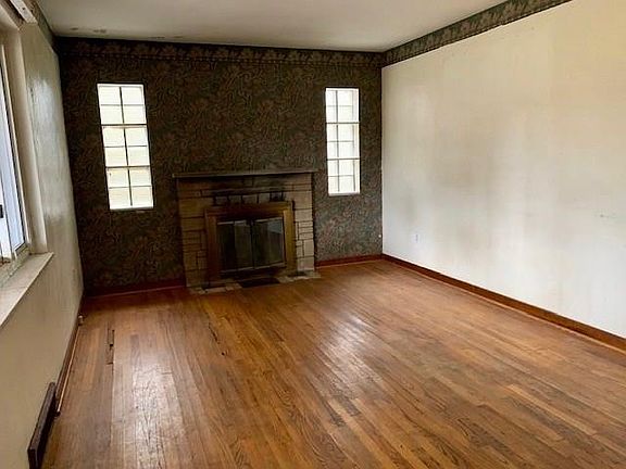 5th image of 707 Gaywood Dr