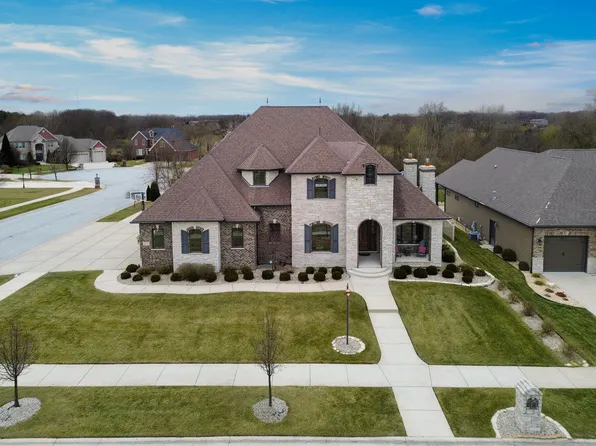 7216 Fawn Valley Dr, Schererville, IN 46375