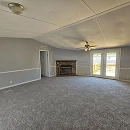 4 bed, 2044 sqft, $1,650 — Photo 2