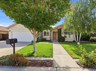 1191 Trieste Dr, Hollister, CA 95023
