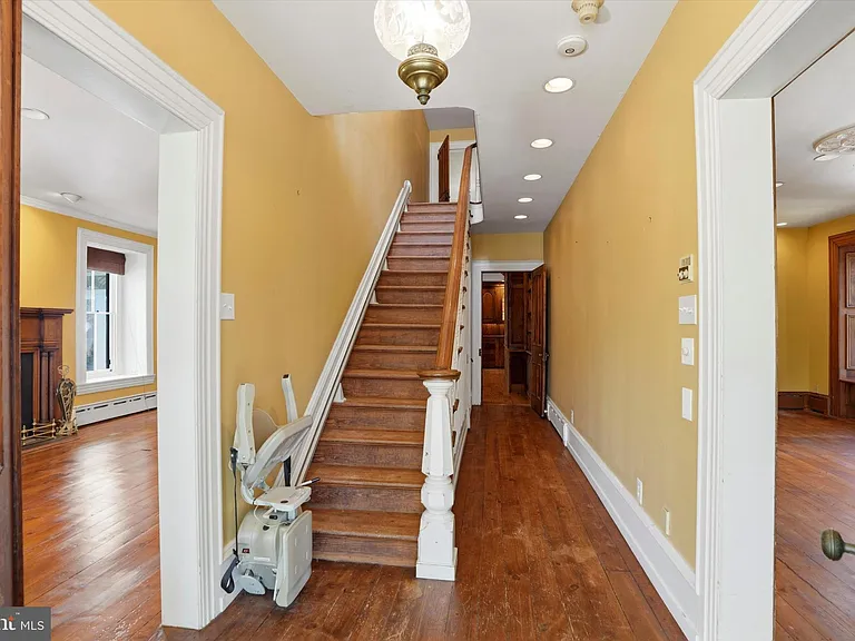 Prizer Rd — Photo 12