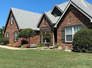 9915 E 473rd Rd, Claremore, OK 74017