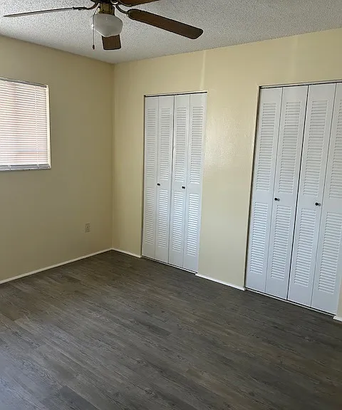 423 E Rosewood Ln — Photo 5