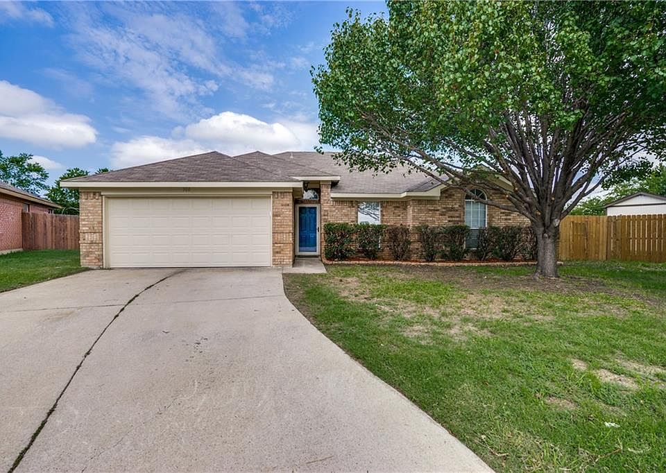 1st image of 300 Willowstone Trl