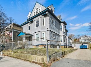 29 Gardner St, Worcester, MA 01610