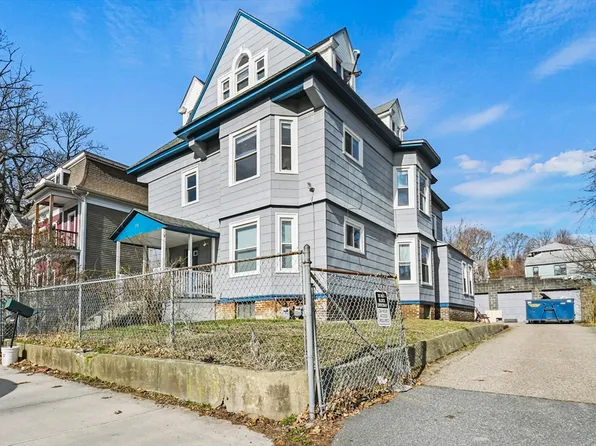29 Gardner St, Worcester, MA 01610