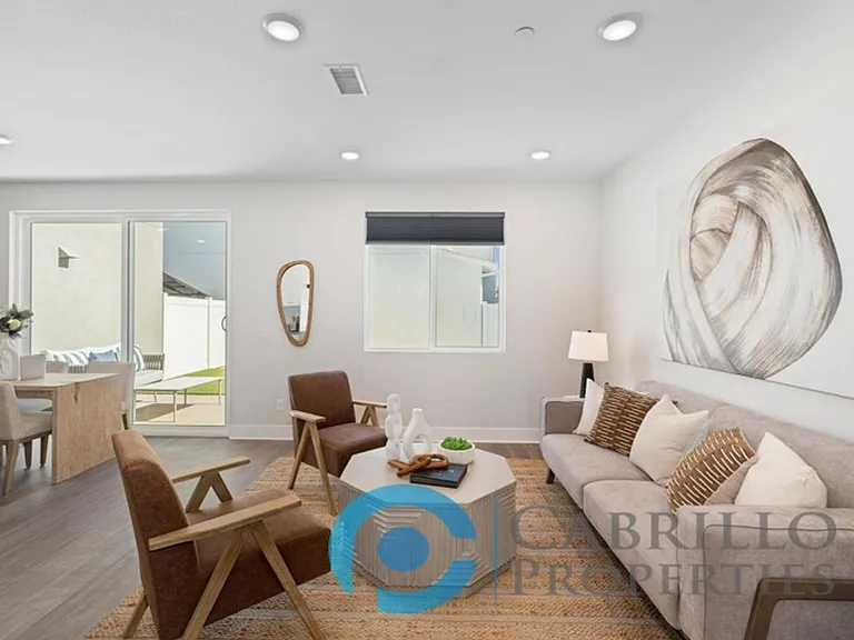 1675 Neptune Ave — Photo 9