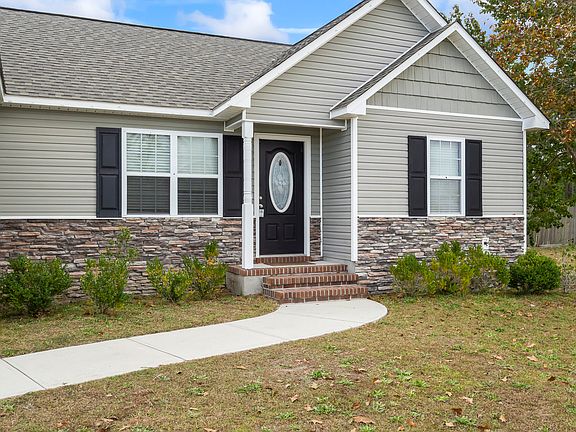 3rd image of 154 Rosemary Avenue
