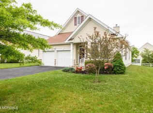 8 Fernwood Dr, Ocean, NJ 07712