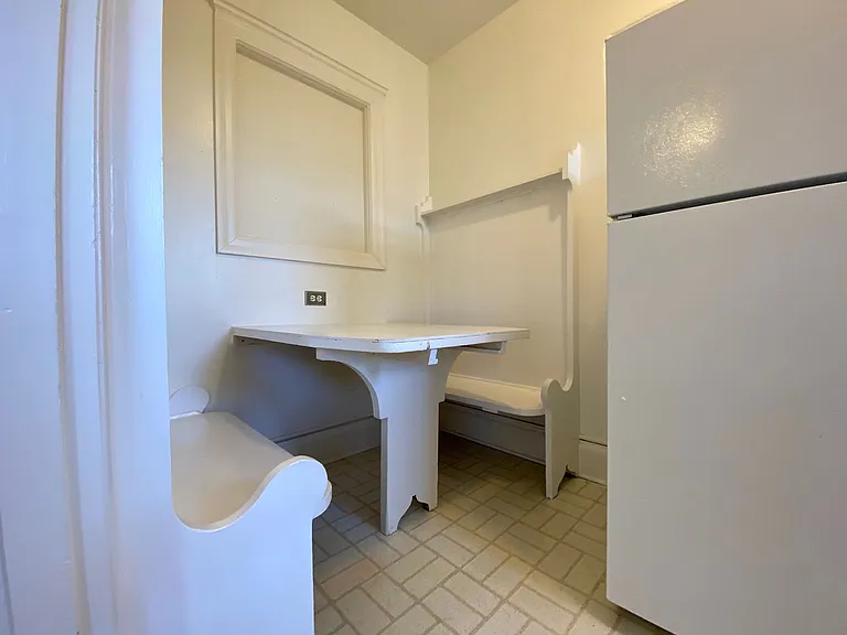 Campus Apartments — Photo 9