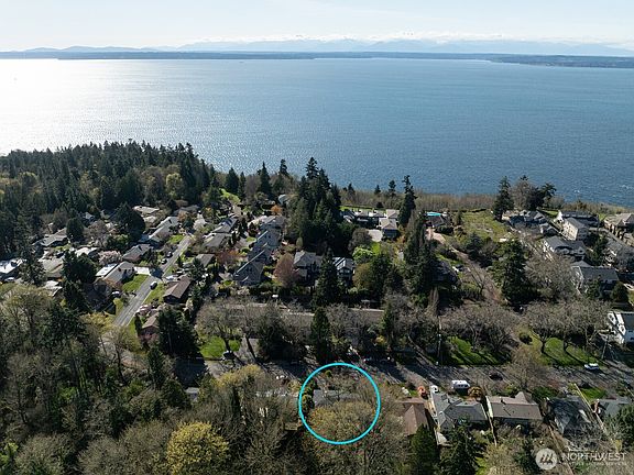 3rd image of 12018 12th Avenue NW