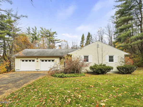 301 Grange Hall Rd, Dalton, MA 01226