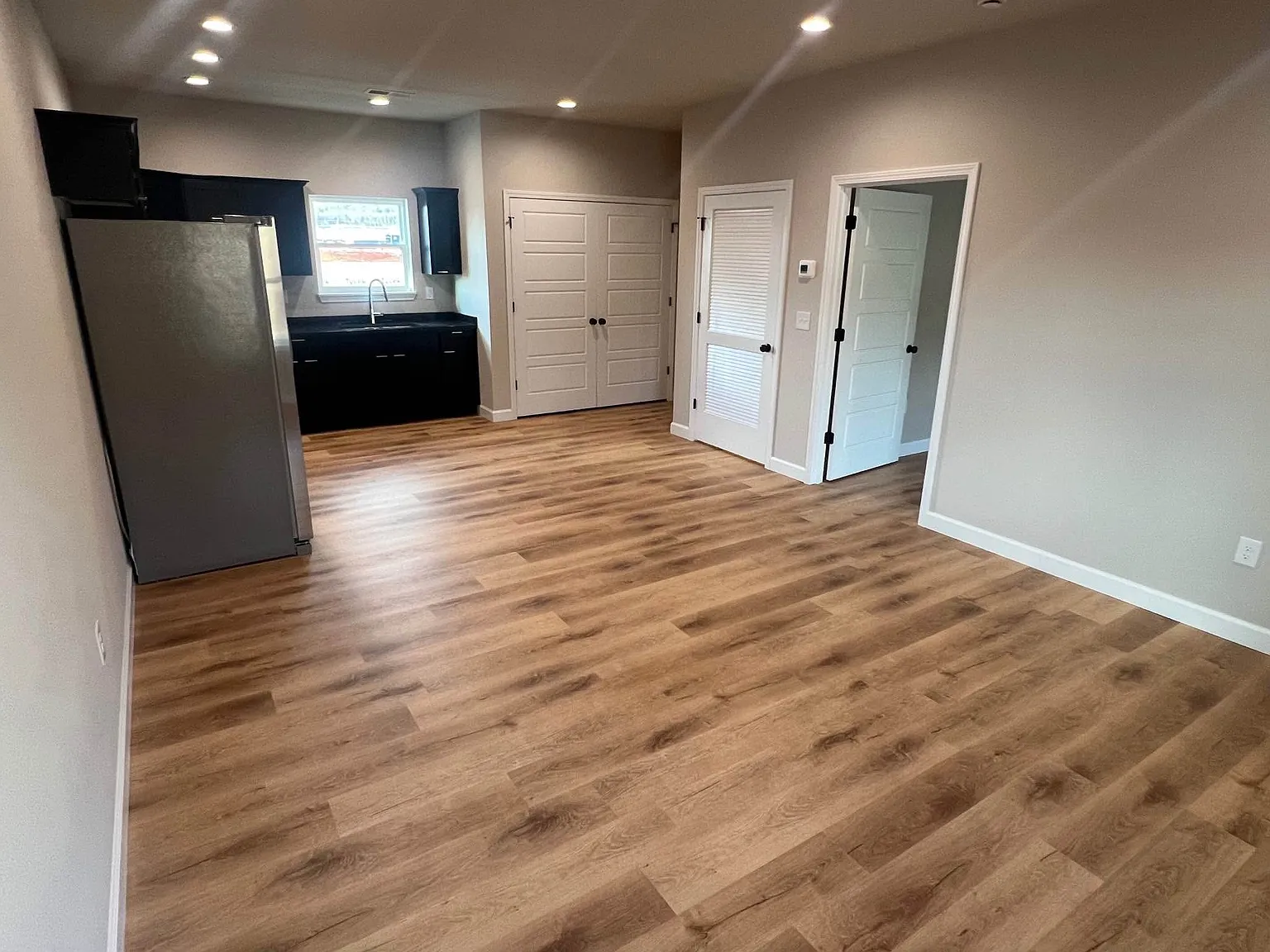 168 Valley Way - 77 — Photo 3