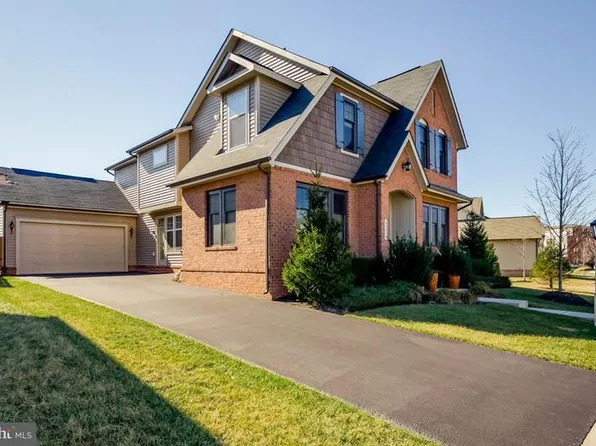 42315 Spring Dew Dr, Ashburn, VA 20148