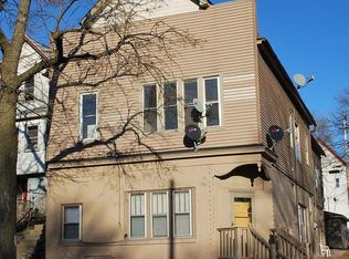 2566 S 7th St, Milwaukee, WI 53215