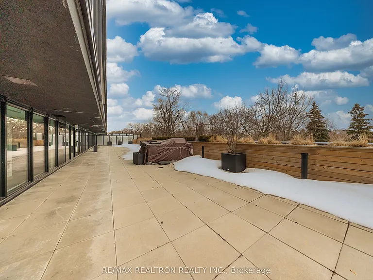 2799 Kingston Rd #910 — Photo 22