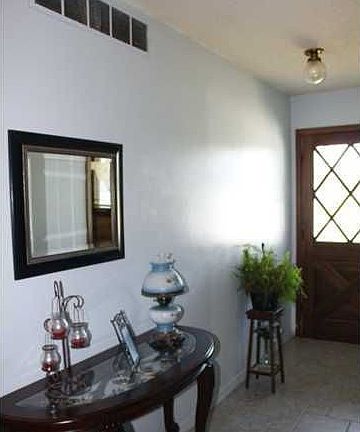 LOVELY ENTRY WAY WITH CERAMIC TILE