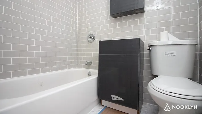 Rented by Nooklyn NYC LLC | media 8