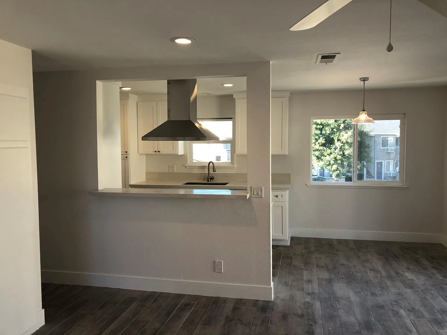 3025 Jeffrey Dr — Photo 2